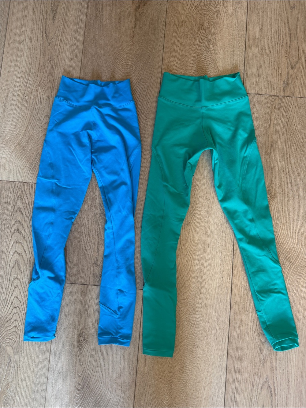 Kids Stretch 2nd Skin High-Waist Leggings in Bright Blue and Teal